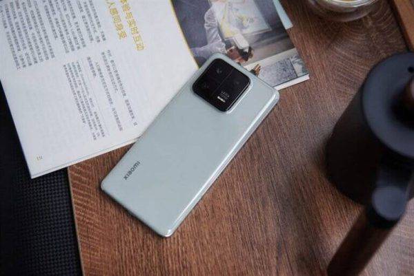 ارتباطات و سنسورها در دستگاه 13 پرو