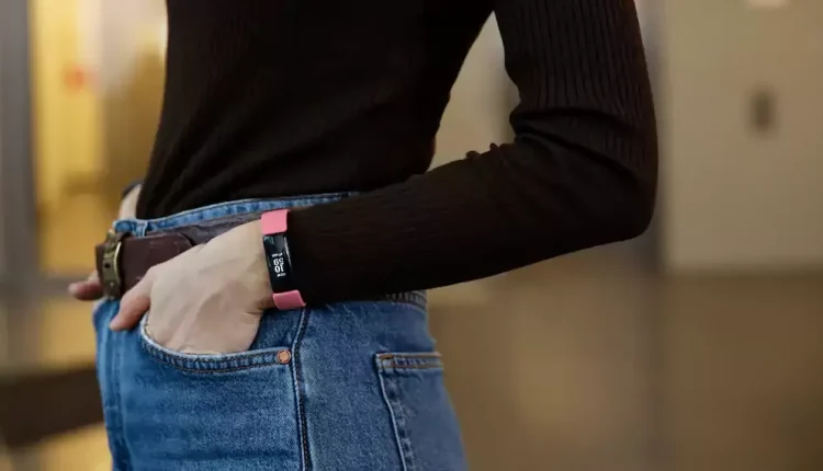 ساعت هوشمند فیت بیت Inspire HR