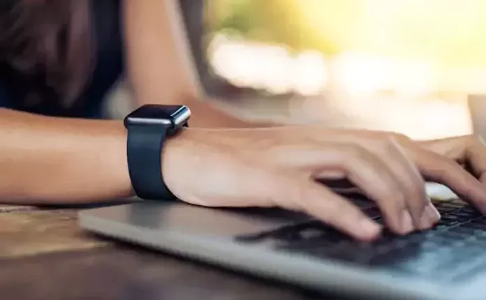 ساعت هوشمند موتورولا Moto Watch 70
