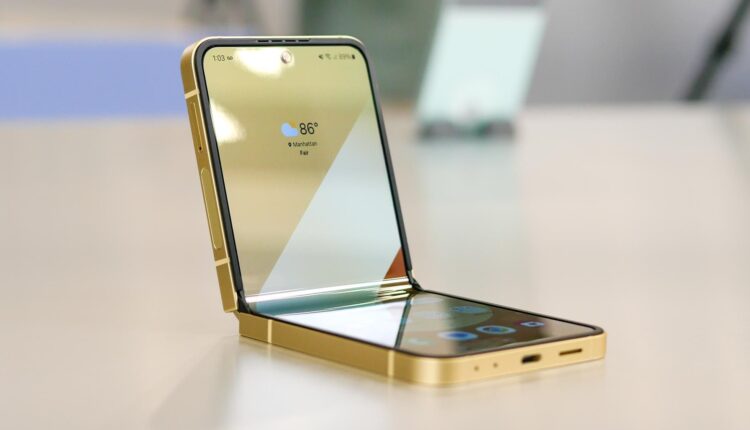 گوشی موبایل سامسونگ Samsung Galaxy Z Flip 6